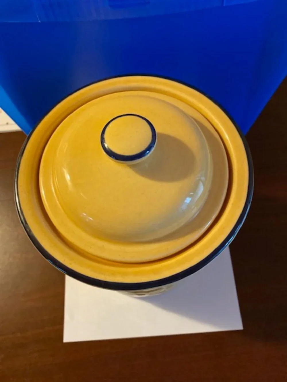 Vintage Williams Sonoma Holiday Cookie Jar Made in England Excellent Condition